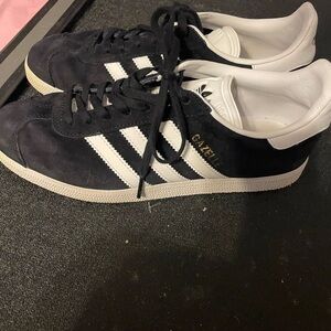 Adidas Women’s size 7 Black and White Gazelle Sneakers